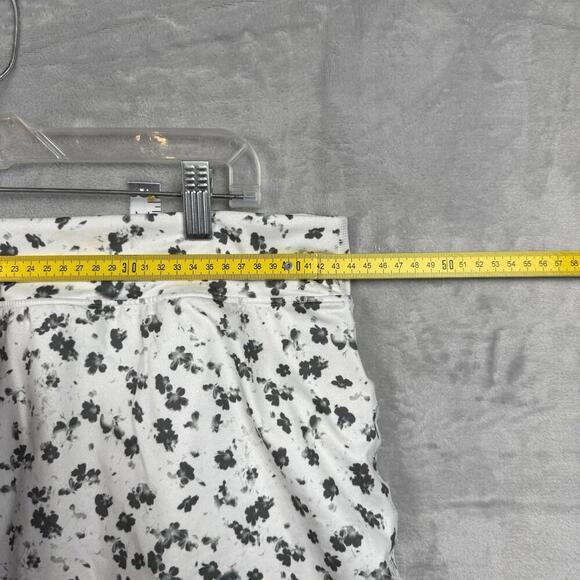 Nike Dri-FIT White Floral Skort Women’s Size XL Built-In Shorts Tennis Golf Gym - Picture 7 of 9